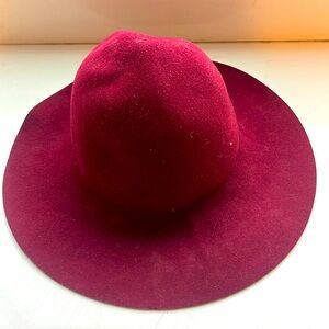 Goorin Bros wool felt hat - burgundy 7” diameter